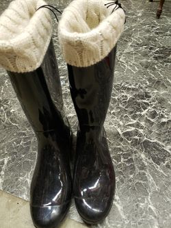Like new condition women's UGG's rain boots