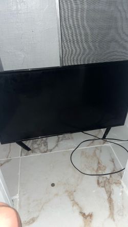 Tv with remote
