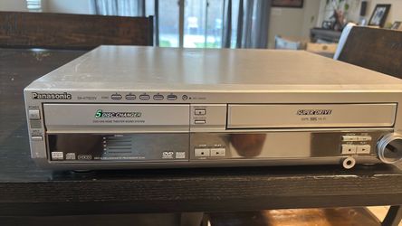 Panasonic SA-HT822V DVD/VHS 5-Disc Changer