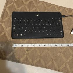 Keyboard Logitech