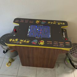 Arcade 1 Up Cocktail Style  PAC Man