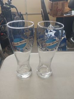 Blue Moon Pilsner Beer Glasses Set of 2