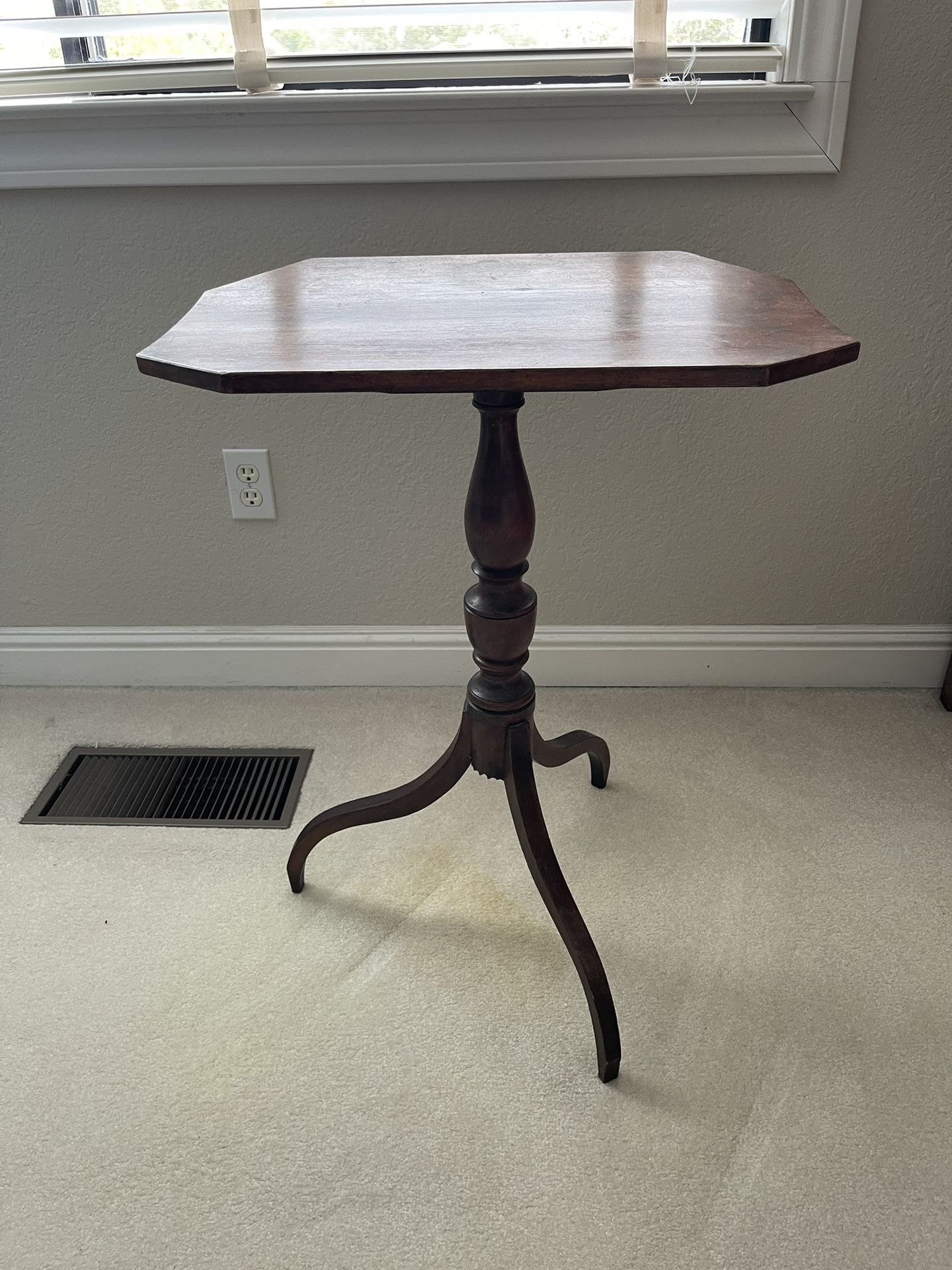 Antique Tilt Top Table