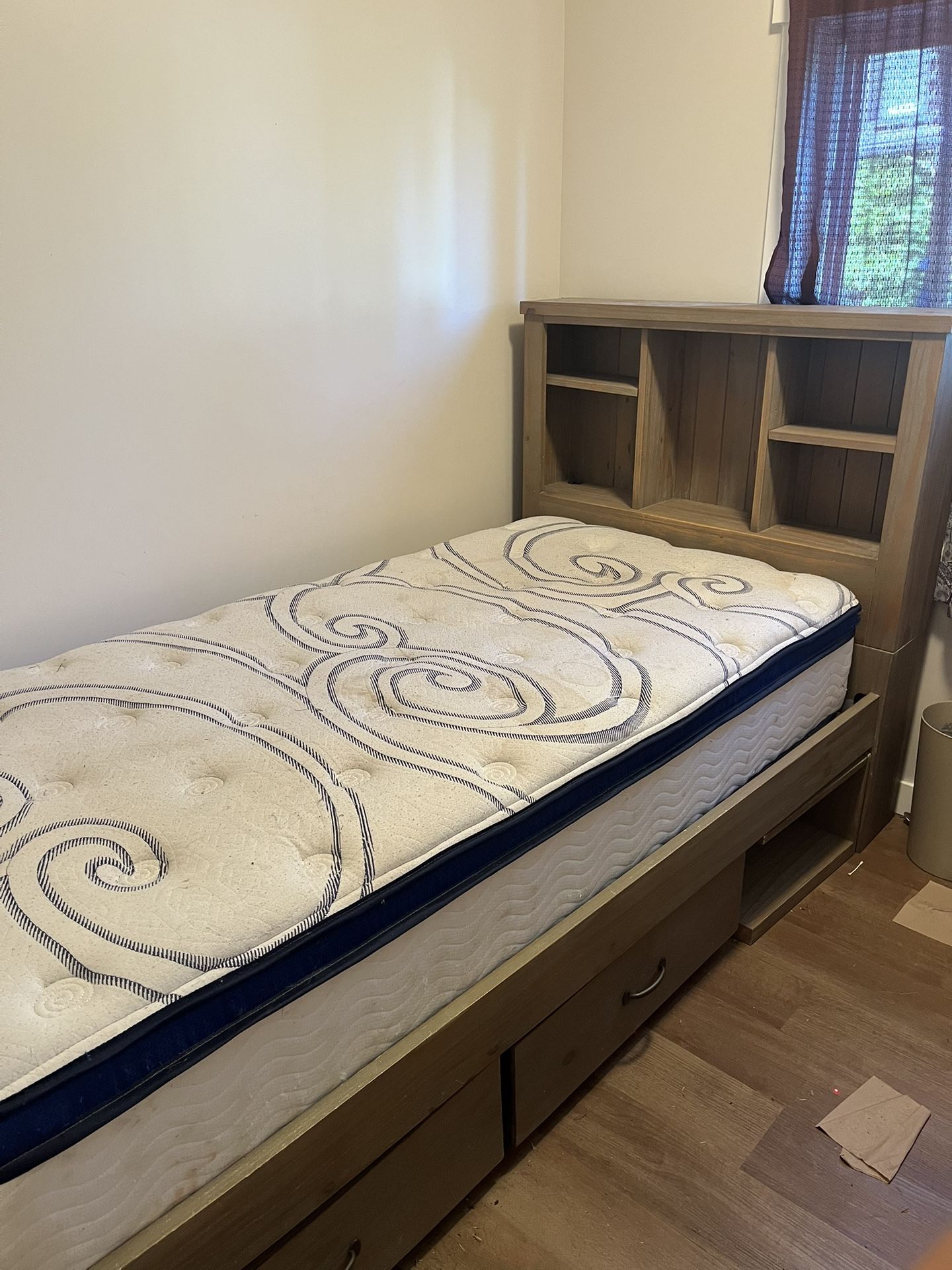 Twin Bed