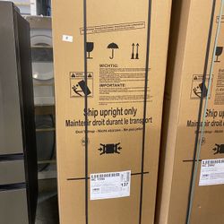 Liebherr  HC1550 30 Inch Built-in Panel Ready Refrigerator with 2 Bottom Freezer Drawers 