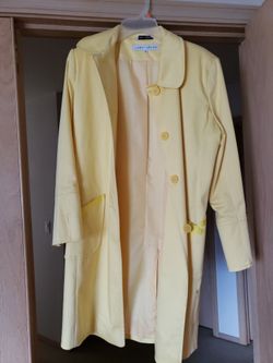 Nice Spring Coat Size Women's Medium