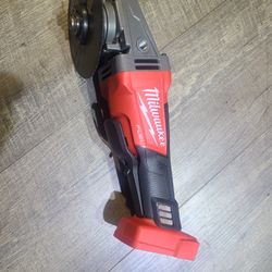 Milwaukee M18 FUEL 4-1/2 ./5 in. Grinder