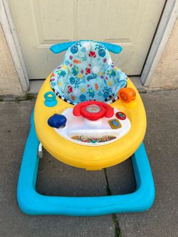 BABY WALKER