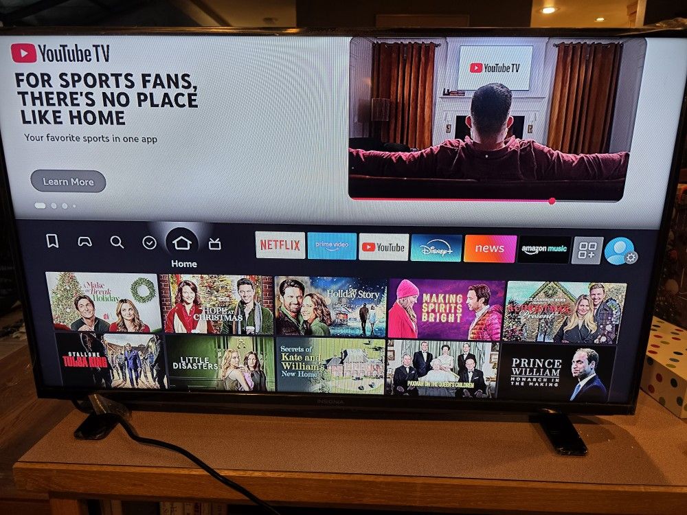 39" Insignia 180p LED TV - Like New With Original Box & Remote