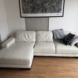 Darium 2 Pc Leather Couch With Pillows