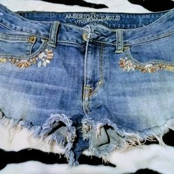 WOMEN AE LEVIS SHORTS