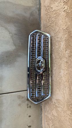 2016 ,2023  Toyota  Tacoma Trd sport OEM grille