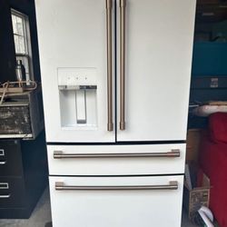 Cafe Refrigerator-28 CU .ft . French Door 