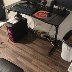 Black Gaming Desk