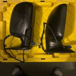 2003 Chevy Tahoe Mirrors 