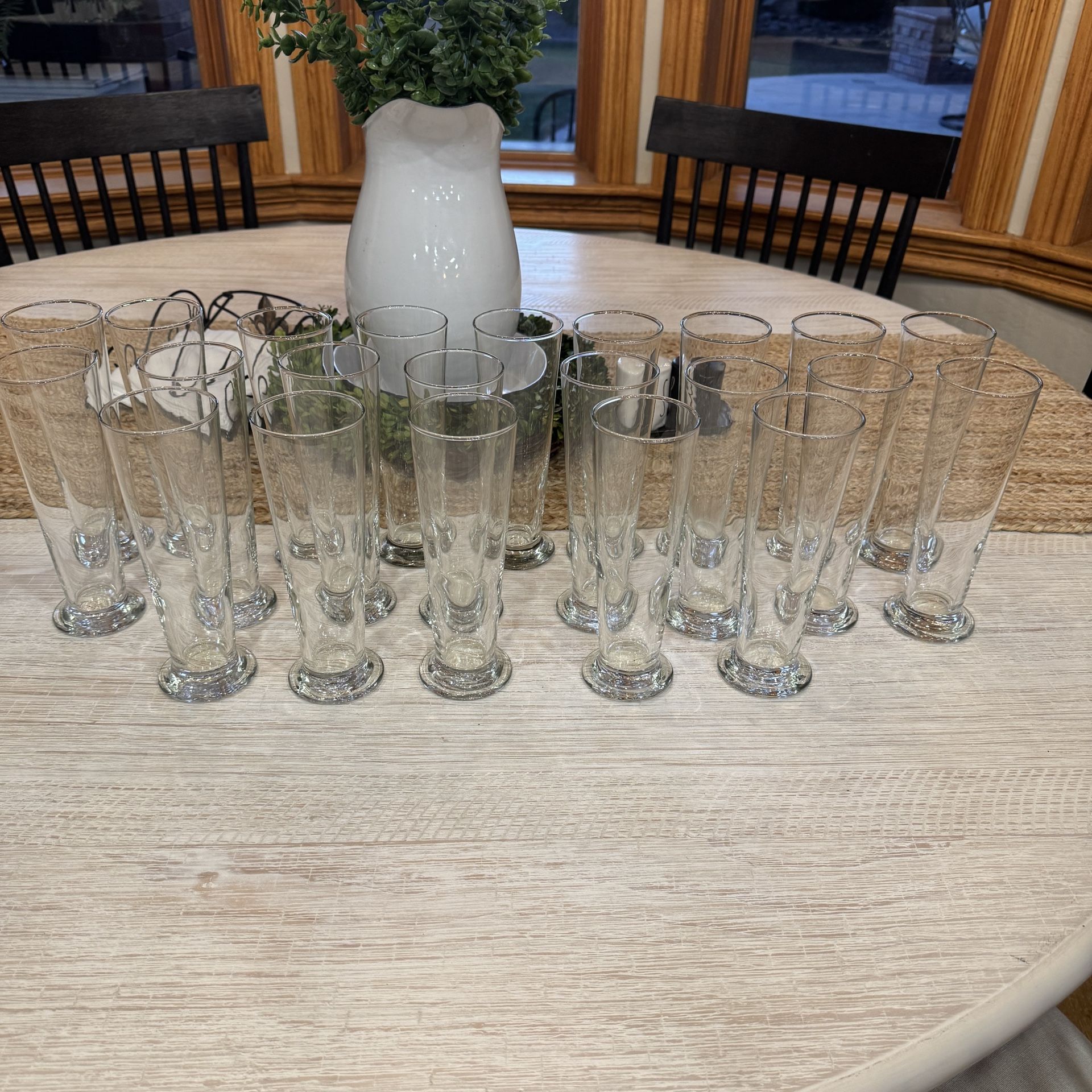 (22) 8.5" Tall Glass Beer Flutes