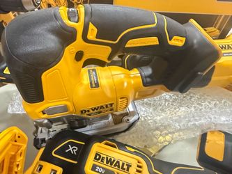 DEWALT 20V XR Brushless Cordless Jigsaw