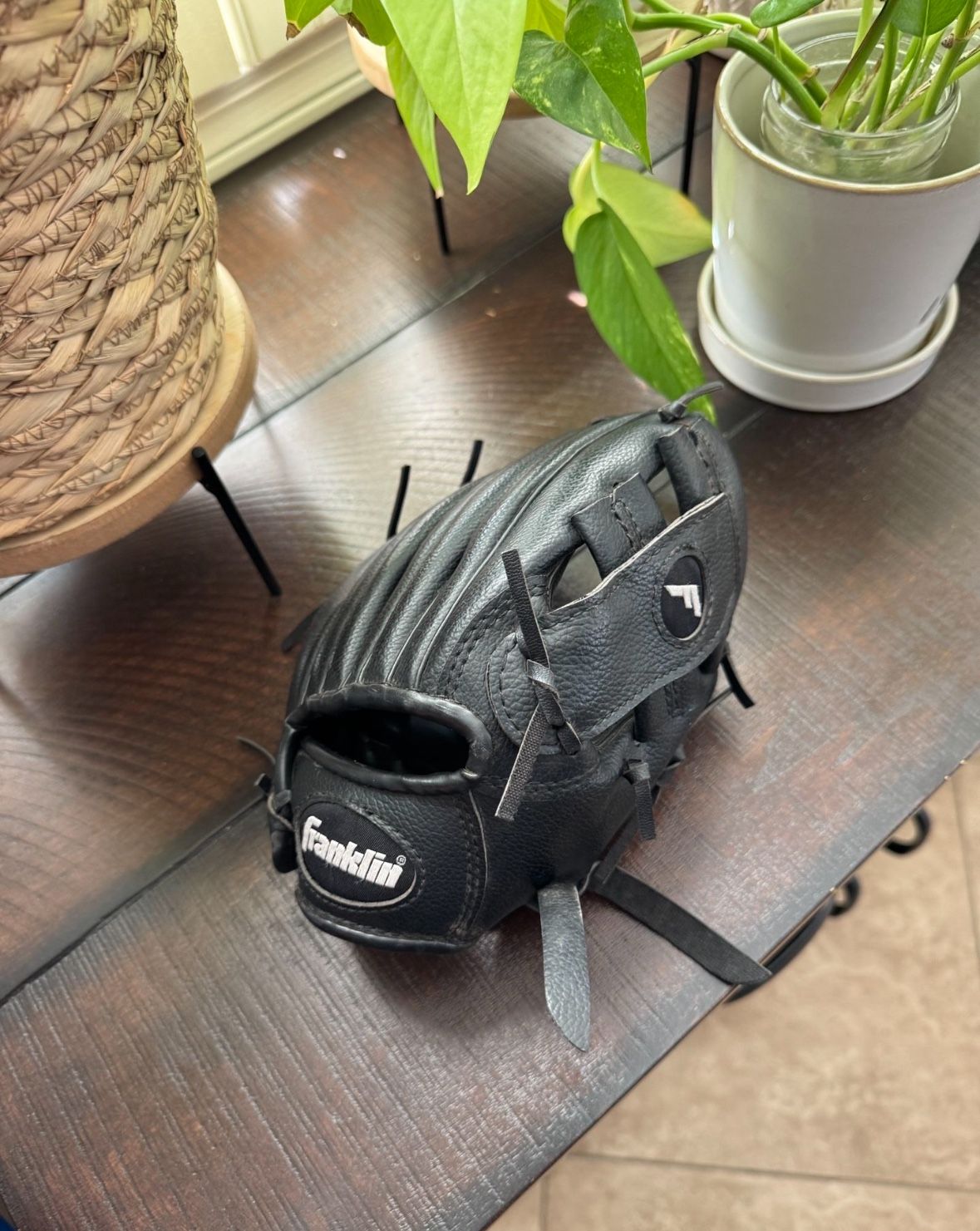 Franklin boys tball glove