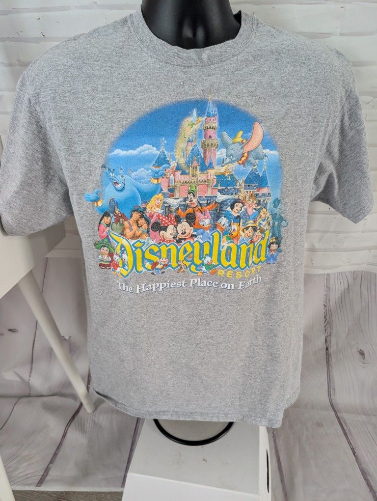 Disney Gender Neutral T-shirt Size L