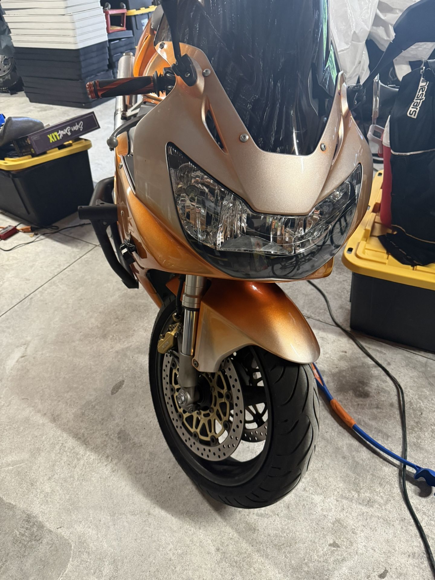 2001 Honda CBR900