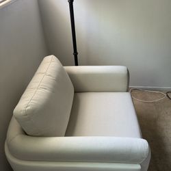 Tov “Rhonnie” Accent Chair (cream white)