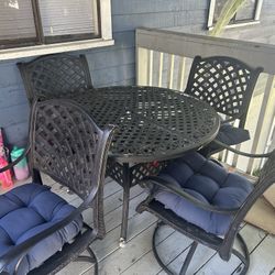 Patio Table & Chairs 