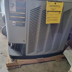 New Trane R22 1.5 ton ac condenser 