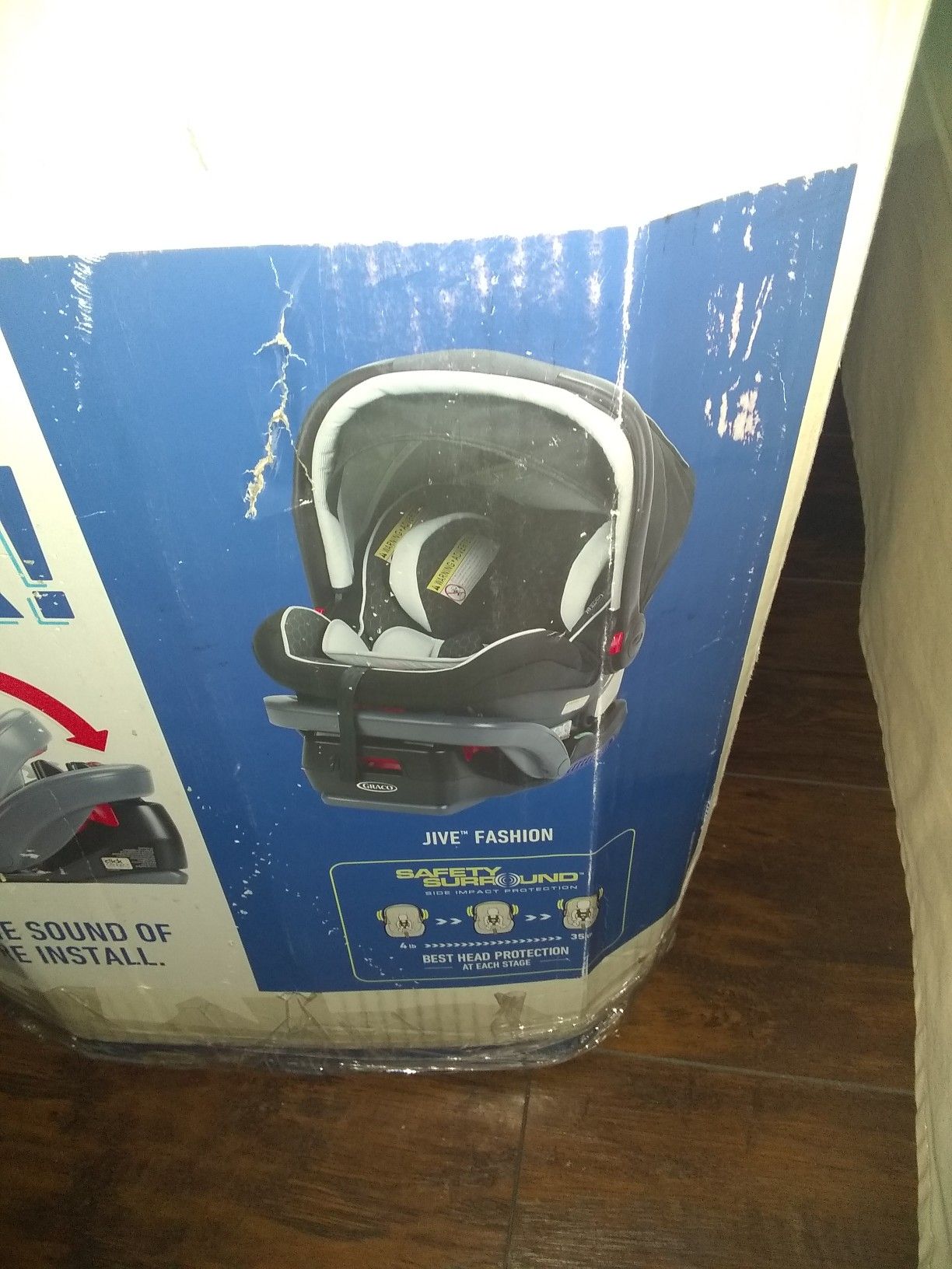 Brand New GRACO car seat. $50