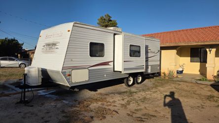 2007 Thor Four Winds slide out 24ft