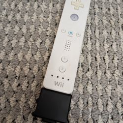 Nintendo Wii Controller With Sensor Adapter 