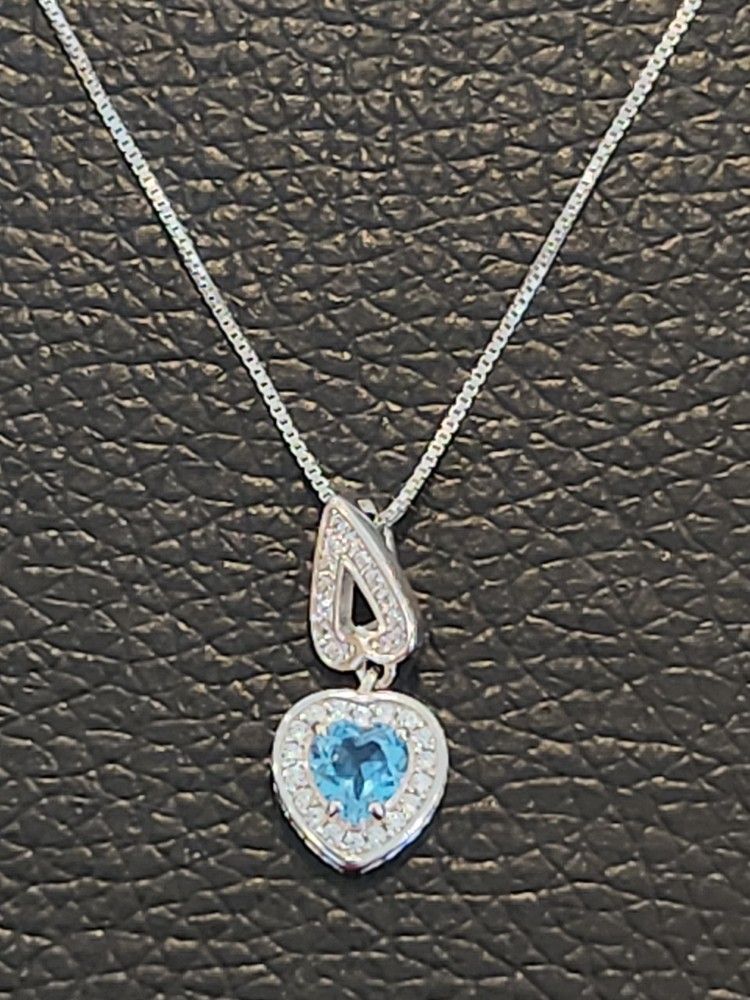 .57 ct Heart Cut Topaz Necklace,  .925 Silver, Brand New
