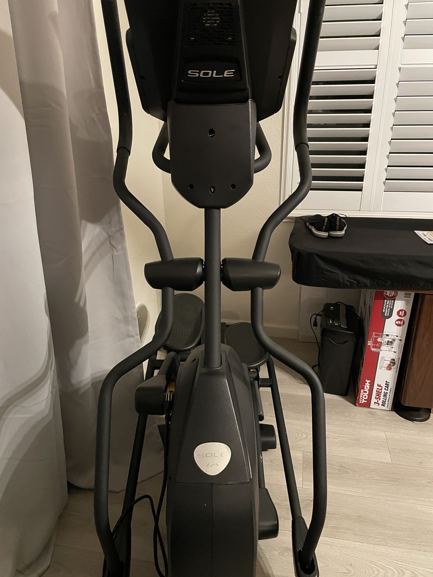 Elliptical Sole E25 for Sale in Elk Grove, CA OfferUp