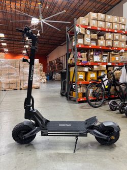 Dual motor high-speed electric bicycle