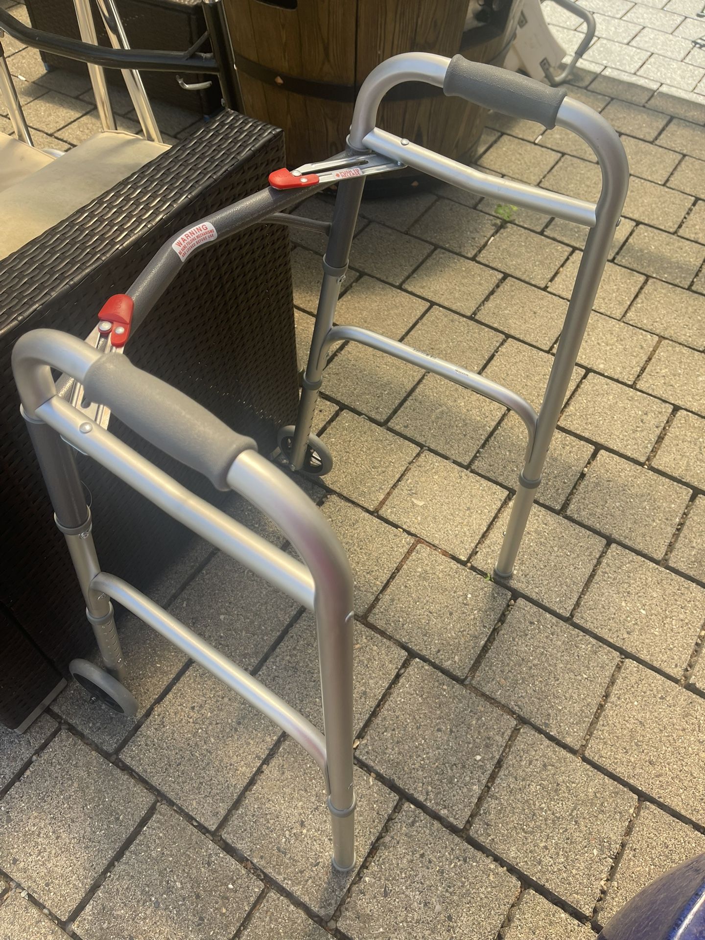 Walker With Wheels