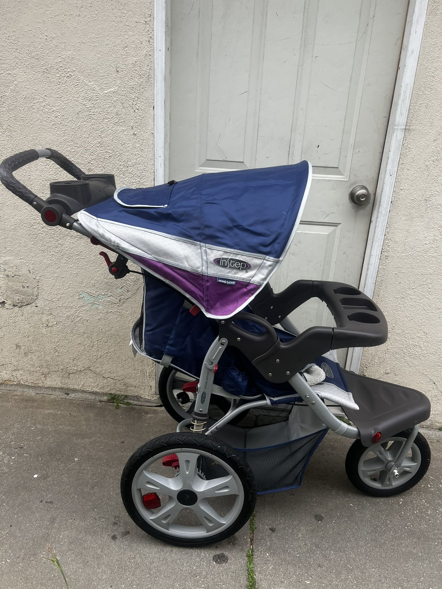 INSTEP GRAND SAFARI JOGGER STROLLER