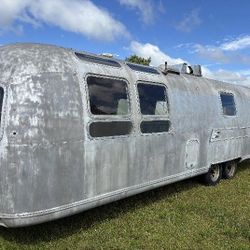 Classic vintage Airstream ready for its next adventure or restoration project!
