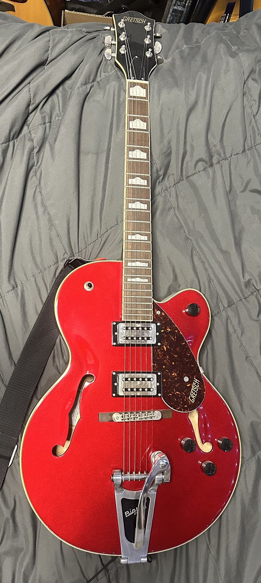 G2420T Model Guitar GREISCH