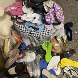 Lot With Summer Flips In And A Few Brand Names vtg 