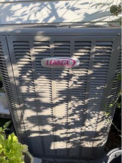 ❄️ Lennox 2.5 Ton Air Conditioner Condenser Unit