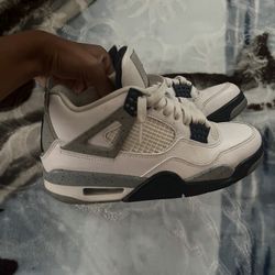 Jordan 4