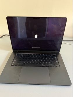 New Apple MacBook Air 15”  M3 Chip  16GB/512GB SSD