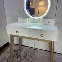 White Dresser LED Make up Mirror 