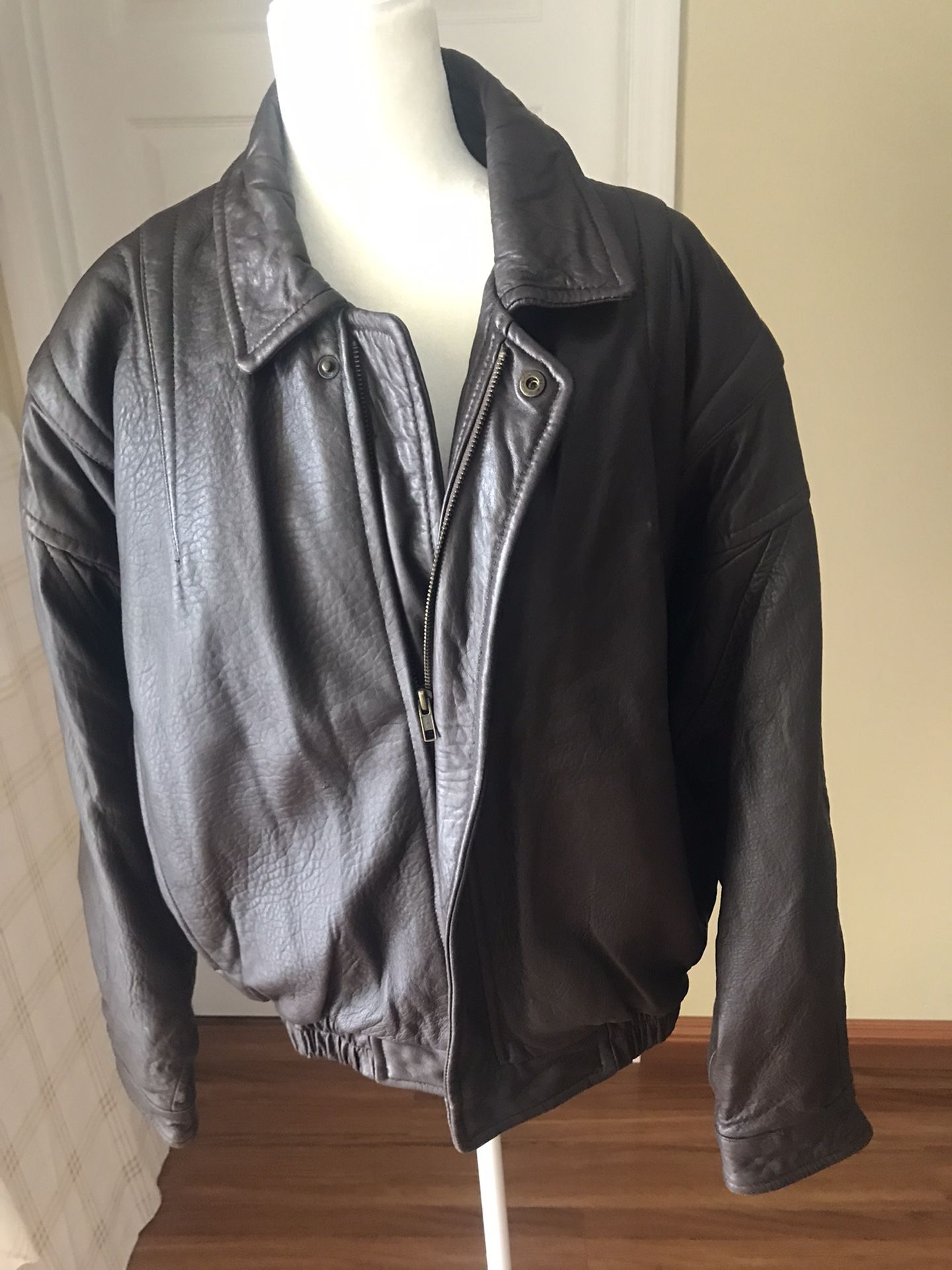 Vintage Leather Bomber Men’s Jacket Large
