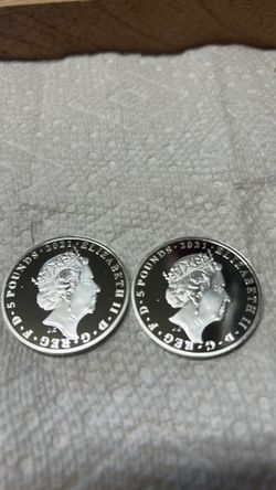 2021 5 Pounds Elizabeth II coins