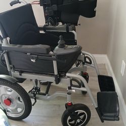 Electric Wheelchair 