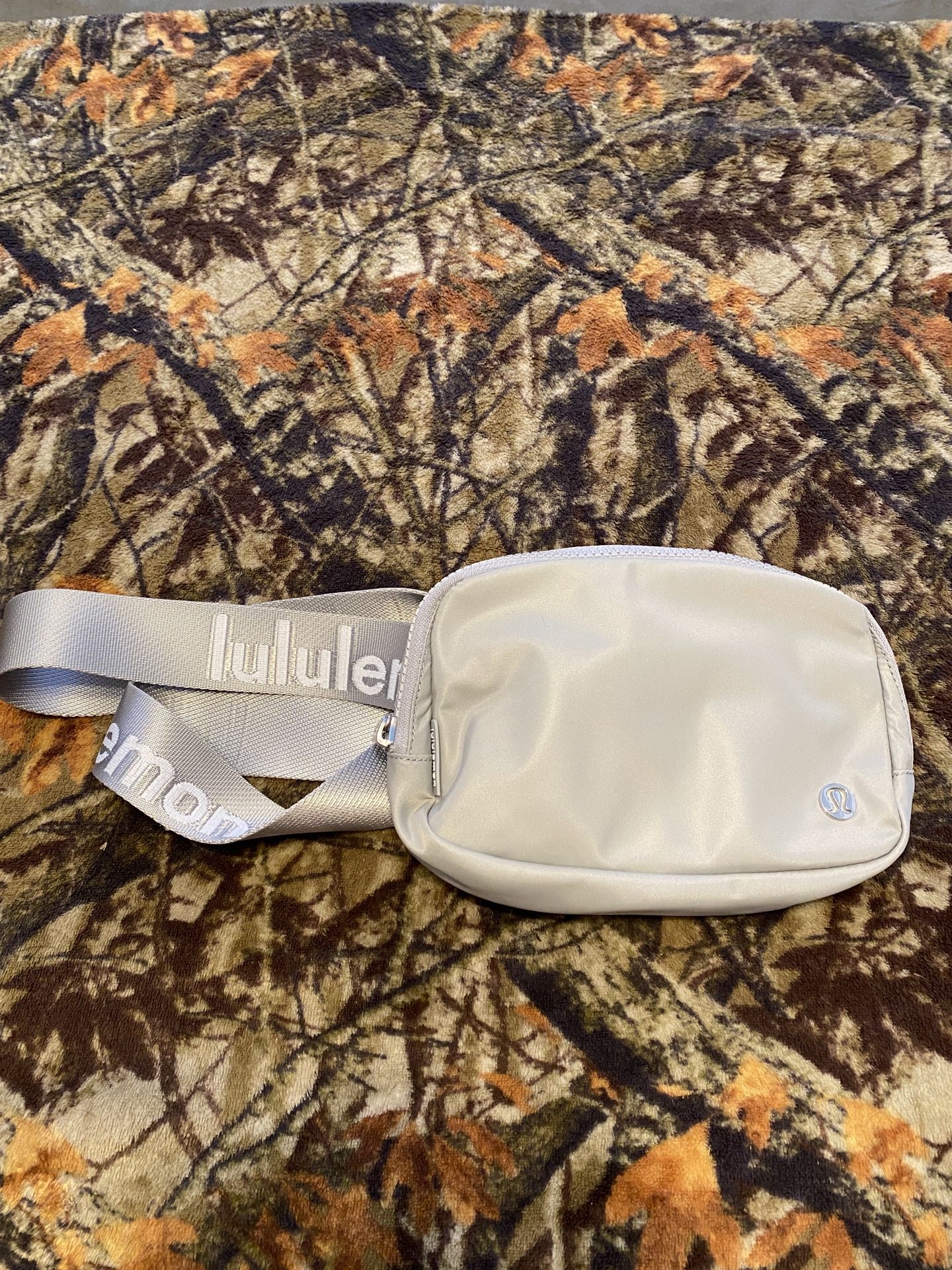 Lululemon Everyday Bag