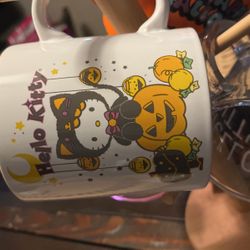 Hello Kitty Halloween mug we