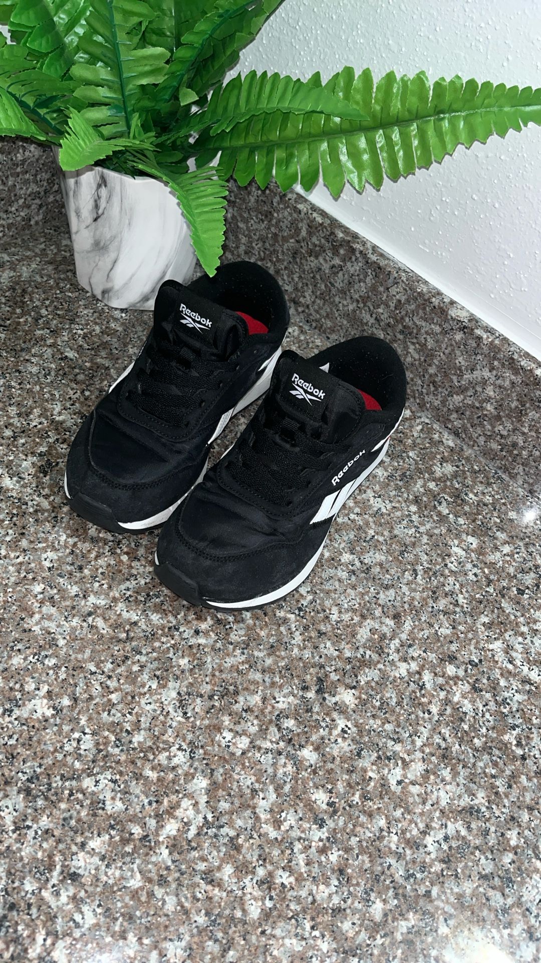 Black Reeboks Classics