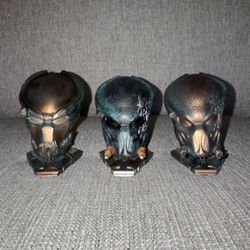 SIDESHOW AVP (ALIEN VS PREDATOR) PREDATOR SMALL BUST MASK SET RARE SOLD OUT
