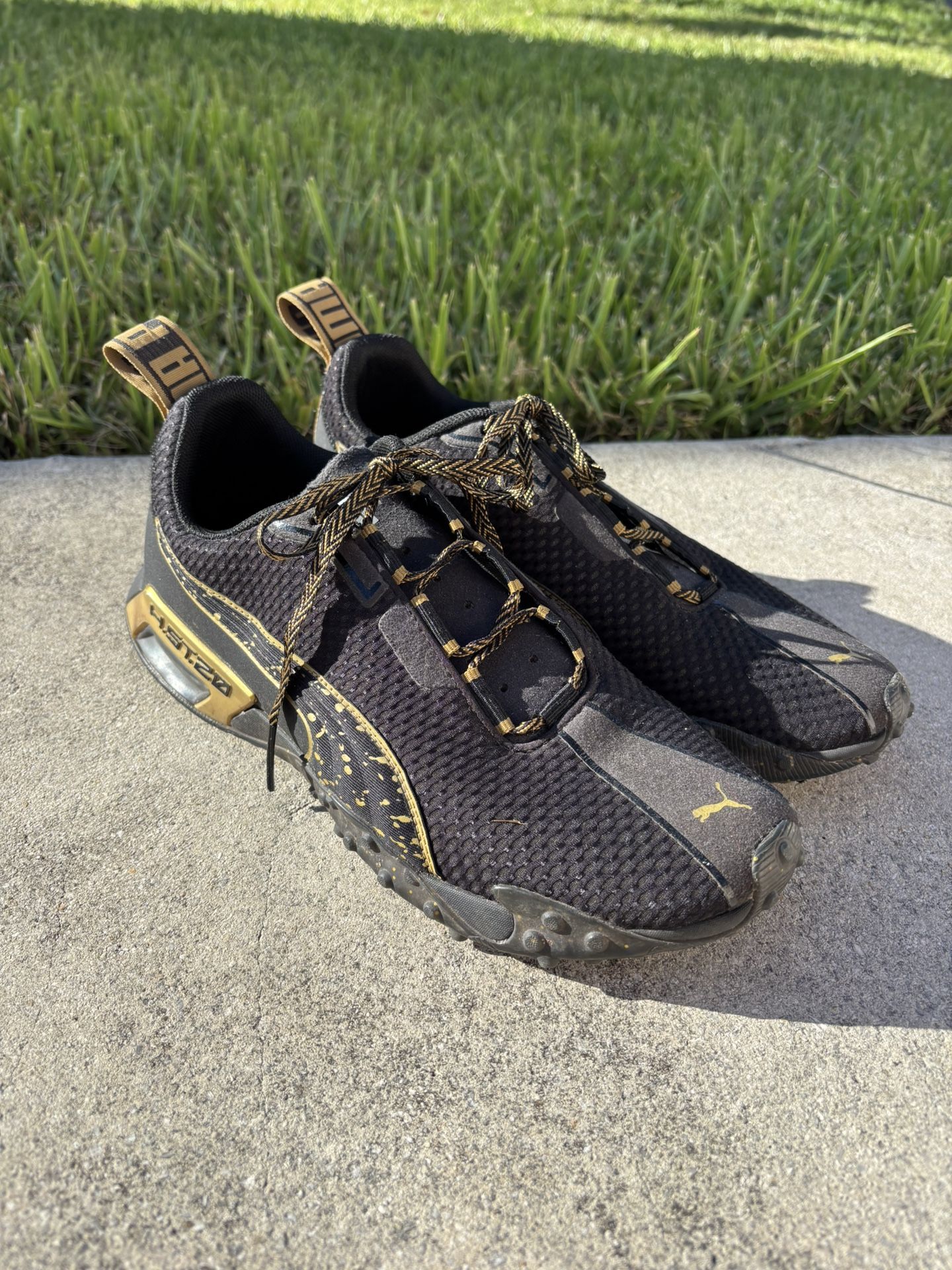 Puma Women Black/Metallic https://offerup.com/redirect/?o=SC5TdA==.20 Metal Neutral Running Shoes Sz US 9 Lace